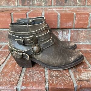 Circle G by Corral Distressed Leather Studded Ankle Boots Women's 7.5 Brown